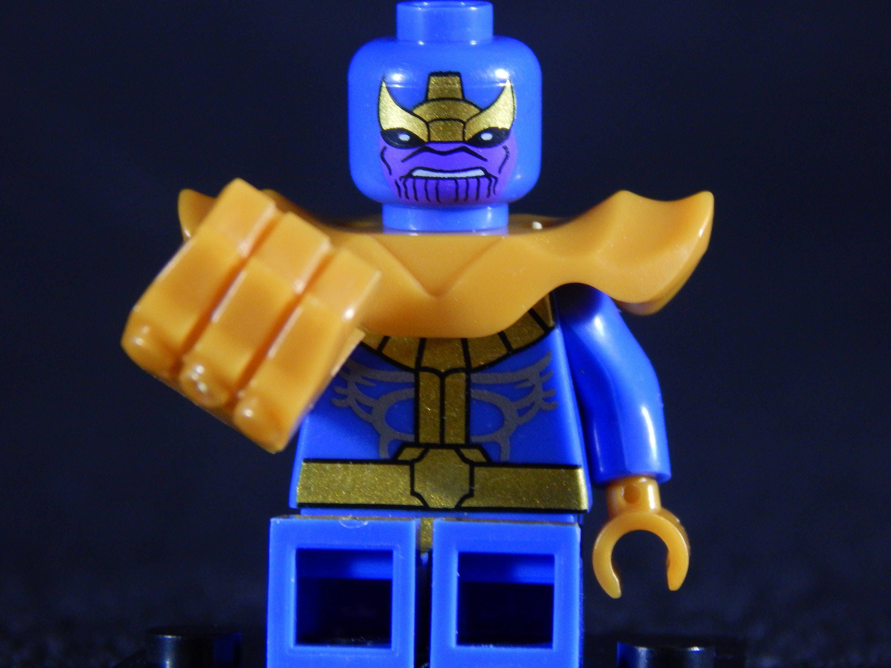 lego comic thanos