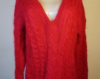 FREE SHIPPING Vintage 1960 Woman Pullover Mohair Sweater