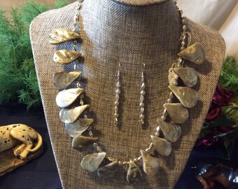 Grey beaded necklace 2A
