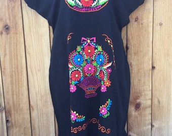 Mexican embroidered black dress size EXTRA LARGE peasant mexican dress