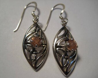 Natural Oregon Sunstone Celtic earrings ...... Sterling Silver ...... A34