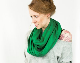 Kelly Green Infinity Scarf, Green Scarf, Jersey Scarf, Circle Scarf, Womens Scarf, Womens Gift for Her, Mother Gift, Spring Fashion