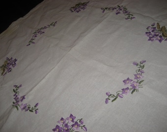 100% Cotton Hand Embroidered Tablecloth