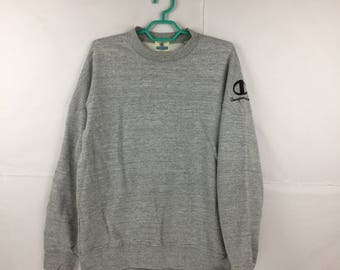 Vintage Champion Products small logo pullover sweater / sweatshirt / hoodie / jumper / crewneck