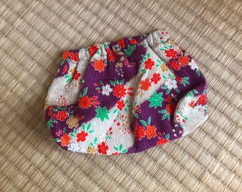 Japanese pouch in Chirimen kimono fabric