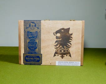 Wood Hinged Cigar Box Undercrown Flying Pig Craft Supply Nicaragua