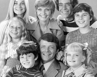 BRADY BUNCH PHOTO #2