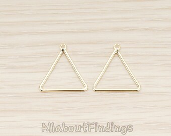 PDT1709-G // Glossy Gold Plated Triangle Link Pendant, 4Pc