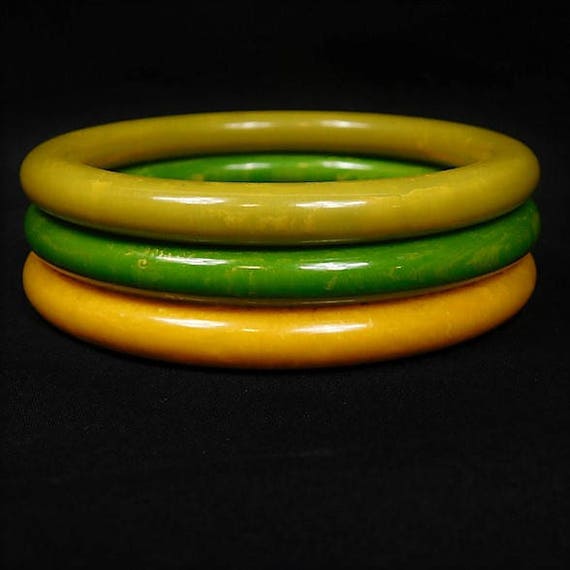 Bakelite Bangle / Set of 3 / Stackable