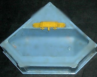 VINTAGE BATH TUB - 1950'S (Ideal)