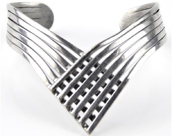 Sterling Silver chevron bracelet