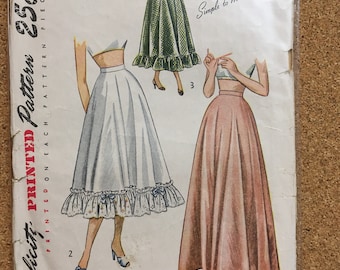Vintage skirt petticoat - 2421 Simplicity sewing pattern