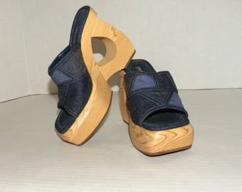 1990s 90s Denim Blue Jean Platform Sandals / Open toe Wood PLATFORM Shoes / Size 6.5