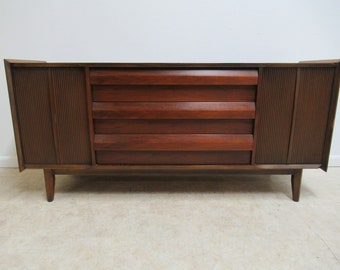 Lane Scandia Mid Century Walnut Credenza Buffet Server Danish Modern