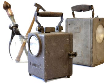 French Vintage Wonder Light . SNCF Railroad Lamp . Signal Lantern Railway . Flashlight . Industrial trend . Design . Worker Light 1960s