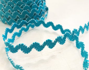 Lace Strand Turquoise/White