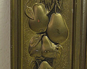 Pear...FRUIT wall hanging, metal, made in England