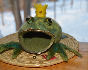 Frog, purse for jewelry