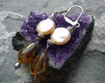 Freshwater pearl earring ,style 1920s earrings , antique vitorian earrings ,drop earring, antique pearl earring, peach color earring