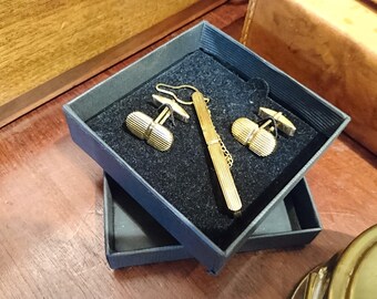 Vintage tie pin, vintage cufflinks, gilded cufflinks, gilded tie pin, box with jewelry, goldplated jewelry, mens jewelry, 1980s jewelry