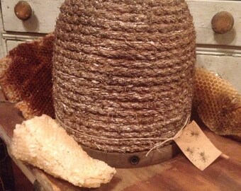 Early colonial Primitive Garden Bee Skep !
