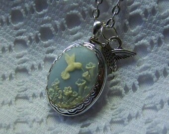 Hummingbird Locket, Hummingbird Cameo Necklace, Blue and Cream Hummingbird and Bell Flower Jewelry, Springtime, Audubon, Ornithology