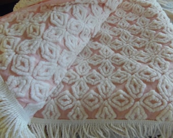 Vintage Hoffman Pink White Chenille Bedspread Beautiful Tumbling Blocks Vintage Chenille Bedspread sewbuzyb