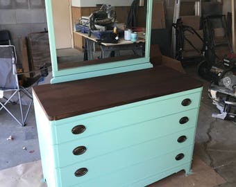 4 Drawer Dresser with Mirror