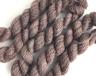Hand dyed embroidery yarn | plant dyed | dark purple-grey | embroidery wool | wool | laceweight knitting | cross stitch | tapestry | weaving