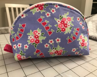 Flower motif Zippered Pouch
