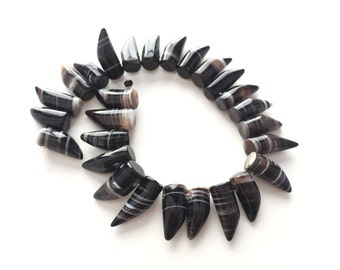 Black Line Stripe Agate Tusk Horn Tooth Pendant Semi Precious Beads - 8 x 20mm - 10 x 24mm - 10 inch strand - 27 pcs