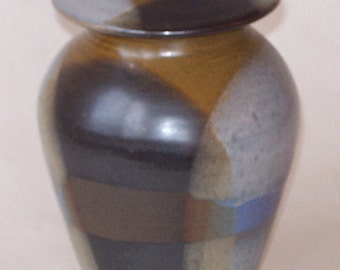 Funeral urn