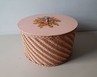 Vintage 1940s wicker sewing basket Pink woven sewing box