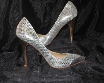 Jimmy Choo Sparkle Bling Closed Toe Pump sz 40