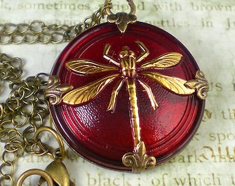 Dragonfly Necklace, Nature Jewelry, Pendant Necklace, Nature Necklace, Dragonfly Jewelry, Nature Lover Gift, Red Dragonfly Necklace