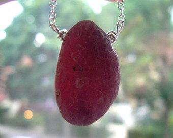 Raw ruby pendant -Jewelry oval ruby pendant- Sterling silver stone pink pendant- Rough ruby- Boho gemstone pendant- Women pendant gift
