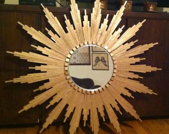 Sunburst Mirror in gold (appx 32" diameter)