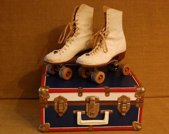 Vintage Roller Skates and Skate Case 1960's, vintage white leather roller skates size6, red,white and blue skate case, both in great shape