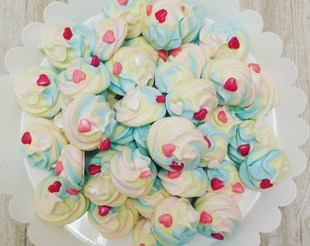 Meringues. Suspiros. Nubes. Merenguitos.