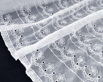 Fabric fashion lace/embroidered fluid embroidery white tulle cream x50cm