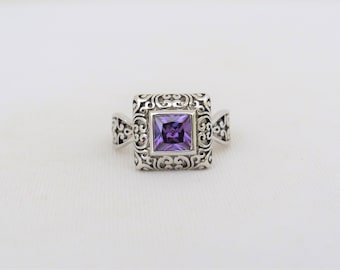 Vintage Sterling Silver Princess cut Amethyst Filigree Ring Size 7