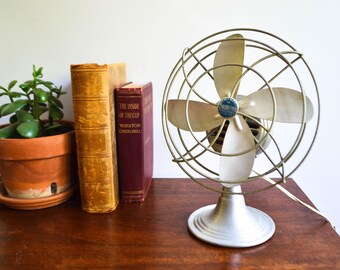 Vintage Chrom-Ever Electric Metal Table Top Fan - Aluminum Blades