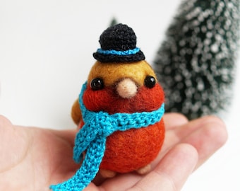 Needle felted robin, bird in a hat