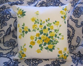 Vintage Wilendur Yellow Princess Roses Tablecloth Throw Pillow Cover