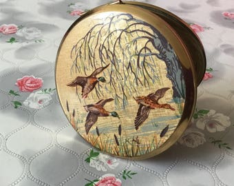 Stratton powder compact, flying ducks Stratton, handbag mirror compact, vintage Stratton compact, 1970s Stratton, 1960s Stratton water birds