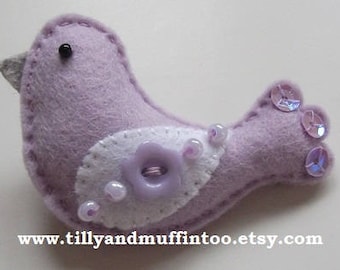 Felt Bird Brooch/Pin.Kawaii.Lilac Felt Bird Brooch Kawaii Bird Brooch.Wedding Favor,Party Favor,Stocking Stuffer/Filler.Secret Santa Gift.