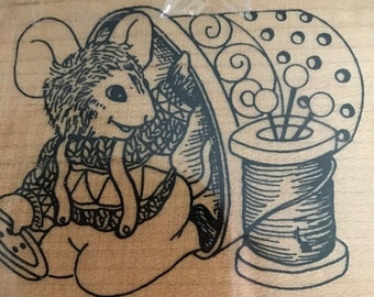 SUMMERSALE Vintage Mouse with thimble and thread stamp 4" x 3"