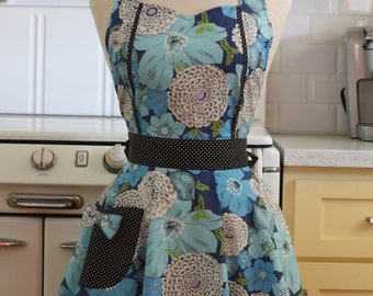Retro Apron Blue Floral MAGGIE
