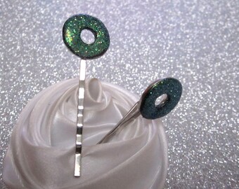 hairpins flat round green sequined