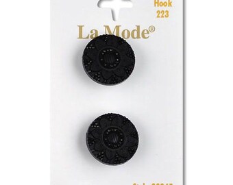 Black 3/4" button. La Mode. 2 buttons a card.